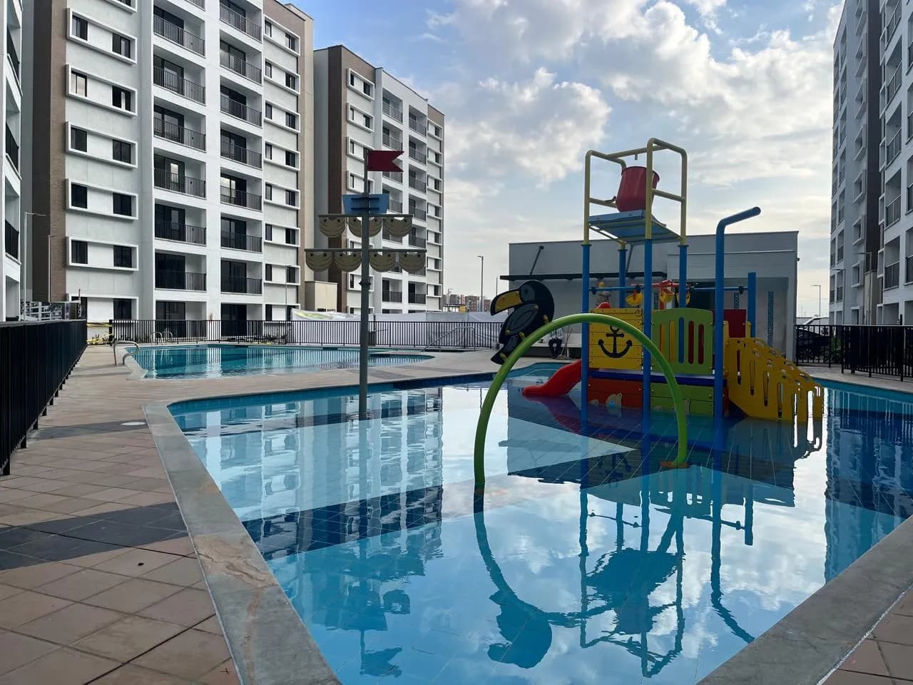 Apartamento en Venta en Valle del Lili Unidad Calatea, Parque Vivero — foto 3