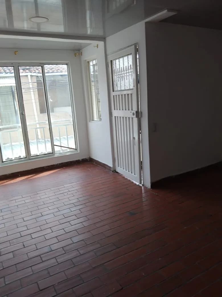 Casa en Villa del Lago Cali — foto 2