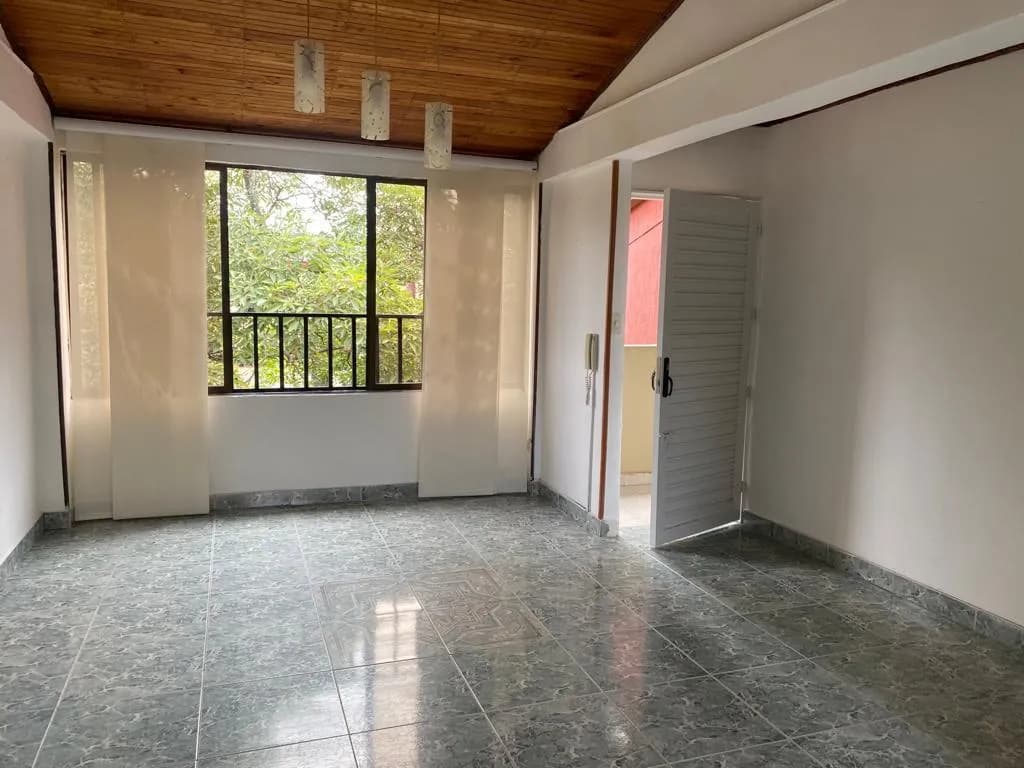 Apartamento en venta en El Limonar, Cali 2 habitaciones Parqueadero comunitario — foto 3