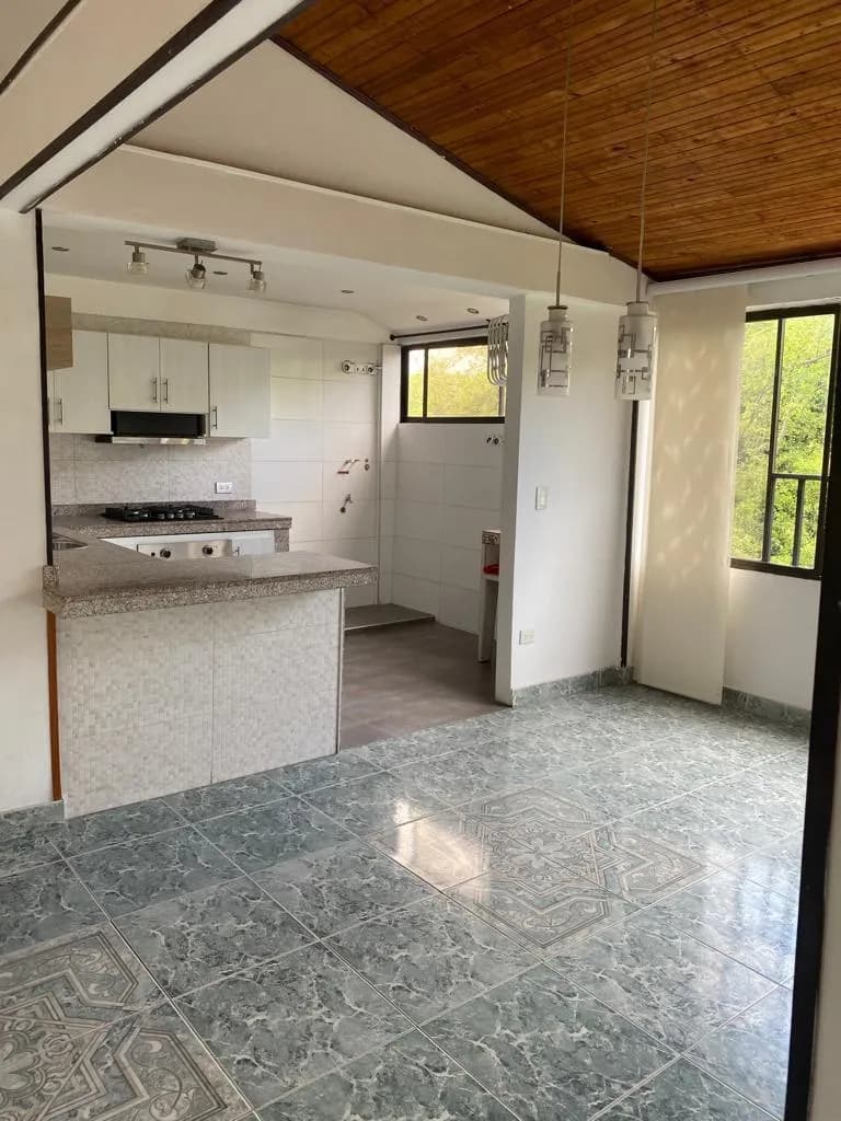 Apartamento en venta en El Limonar, Cali 2 habitaciones Parqueadero comunitario — foto 1