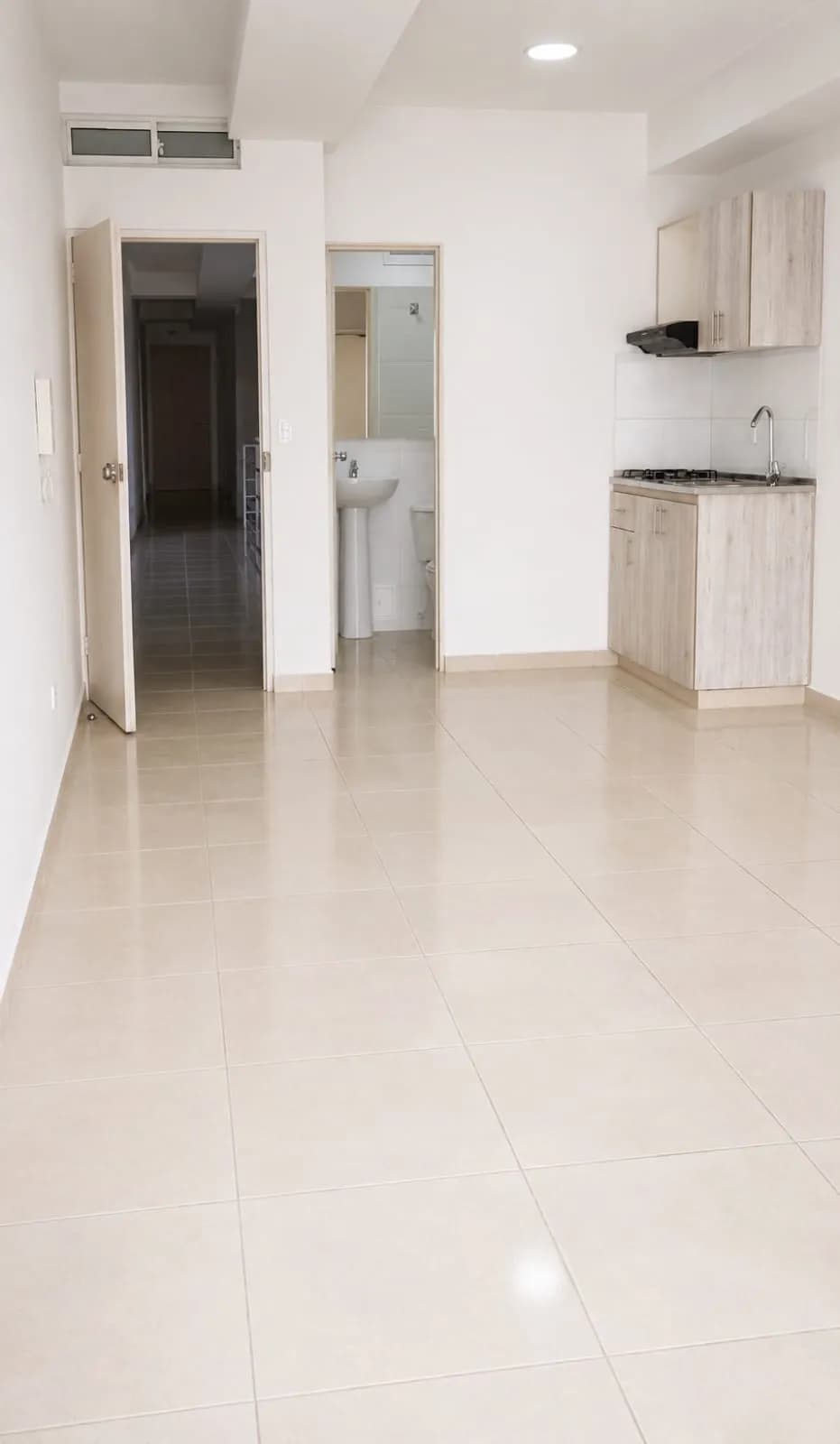 Apartaestudio en Arriendo en El Limonar, Cali — foto 1