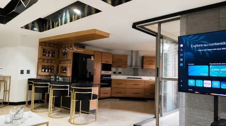 Apartamento amoblado en arriendo en Sabaneta 127 m² recién remodelado — foto 1