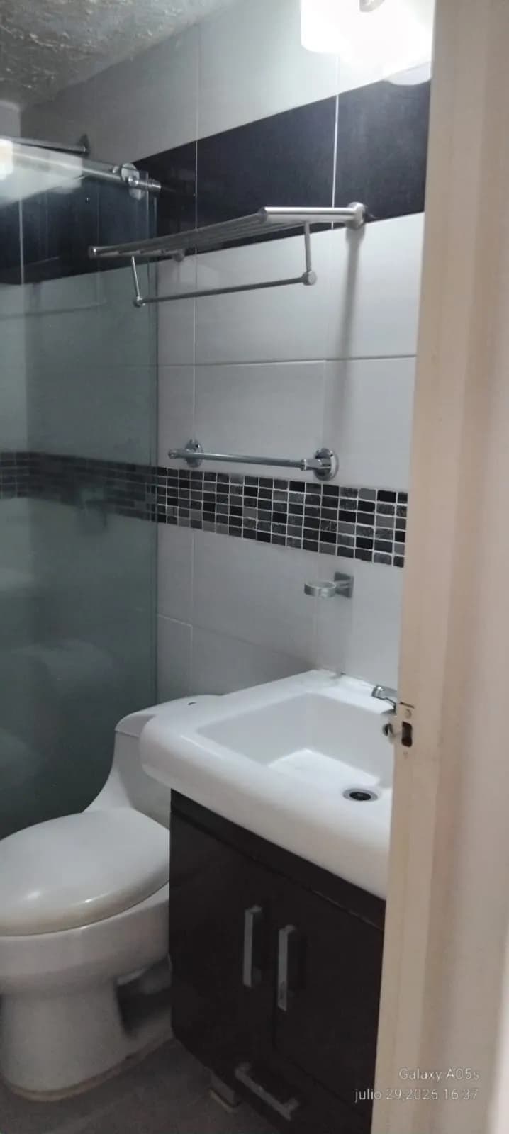 Alquilo Hermoso Apartamento Remodelado barrio Nueva Tequendama Cali — foto 14