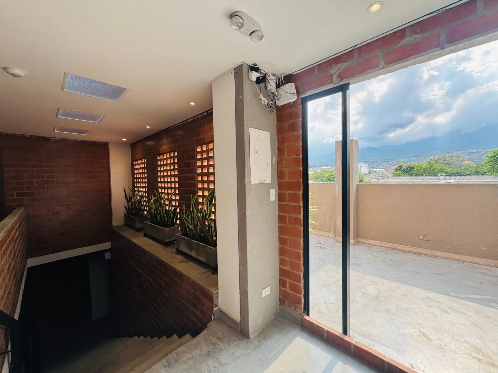 Apartaestudios amoblados en El Limonar, Cali — foto 4