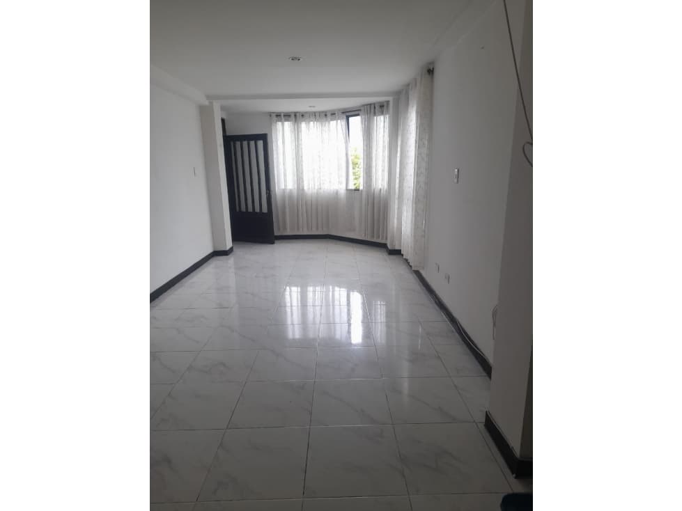 APARTAMENTO EN VENTA - SECTOR DOSQUEBRADAS, EDF. MANSARDAS — foto 1