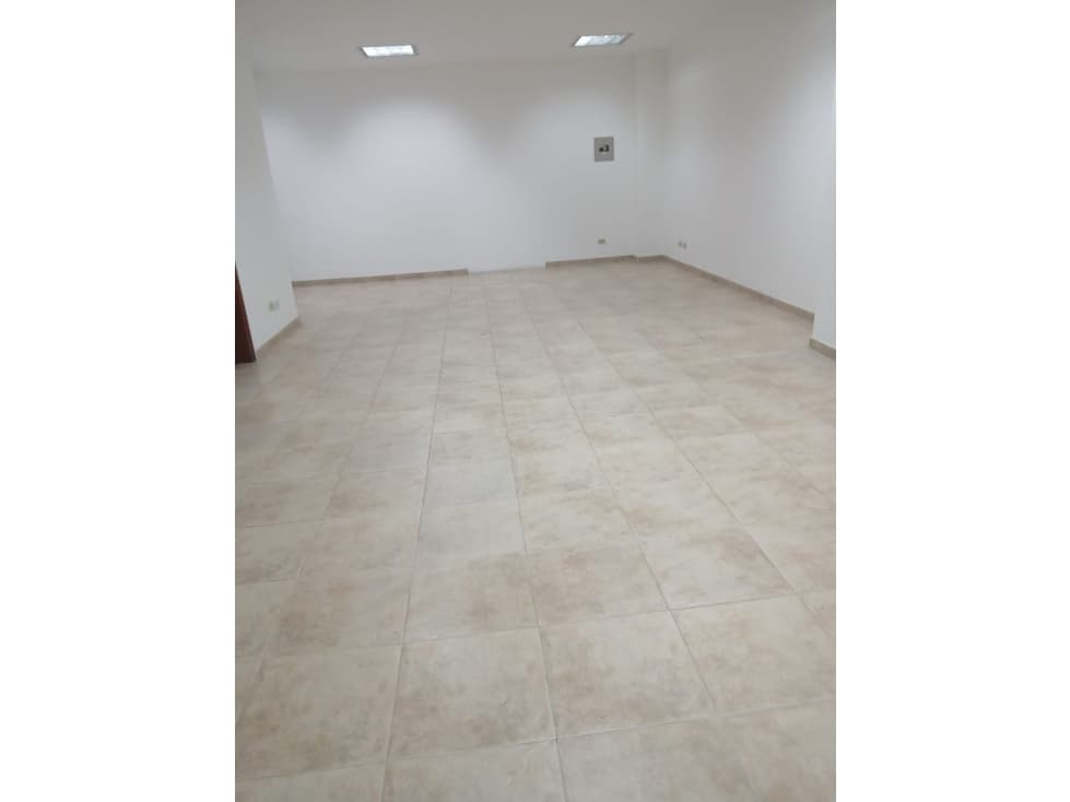 OFICINA EN VENTA - SECTOR CENTRO, EDIFICIO TORCORAMA — foto 1