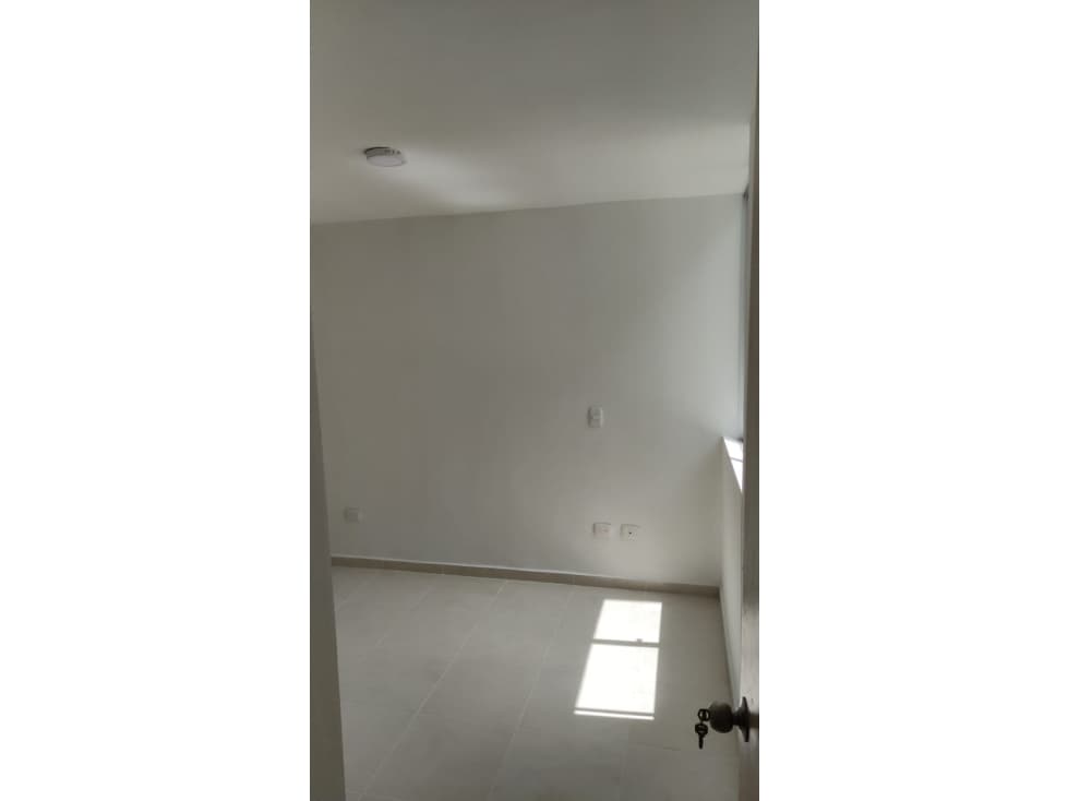 APARTAMENTO EN VENTA - SECTOR DOSQUEBRADAS, CONJ. ACQUA HILLS — foto 3