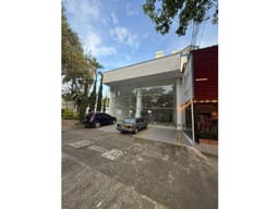 LOCAL COMERCIAL EN RENTA - SECTOR AVENIDA CIRCUNVALAR