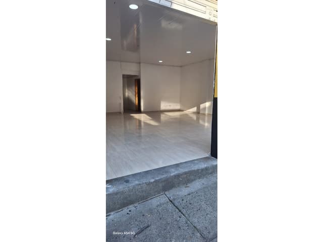 LOCAL COMERCIAL EN VENTA - SECTOR CENTRO, BARRIO VILLAVICENCIO
