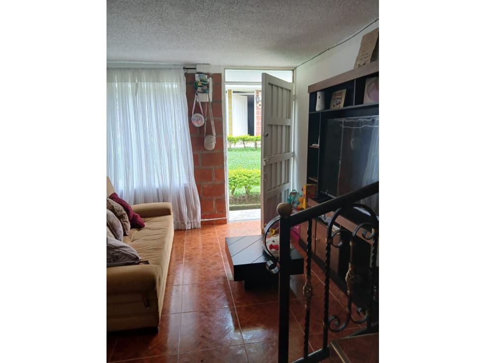 CASA DUPLEX EN VENTA - SECTOR DOSQUEBRADAS, TEJARES DE LA LOMA — foto 2