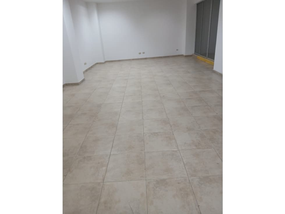 OFICINA EN VENTA - SECTOR CENTRO, EDIFICIO TORCORAMA — foto 2