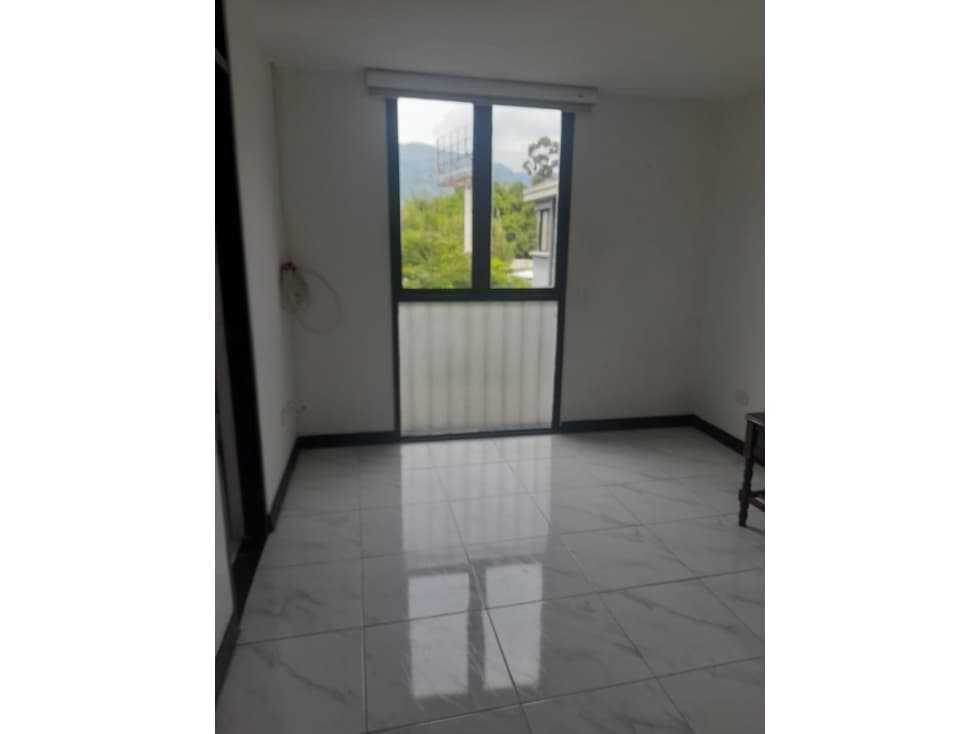 APARTAMENTO EN VENTA - SECTOR DOSQUEBRADAS, EDF. MANSARDAS — foto 2
