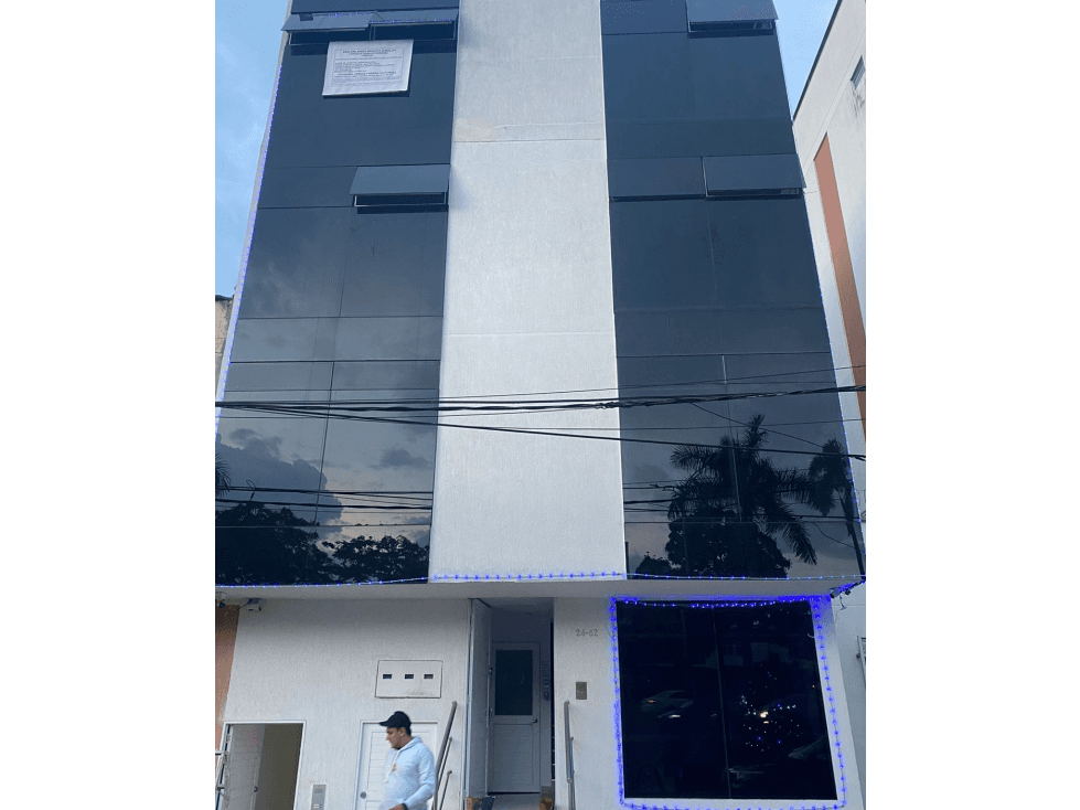 EN VENTA CASA CON 3 RENTAS AV 30 DE AGOSTO — foto 1