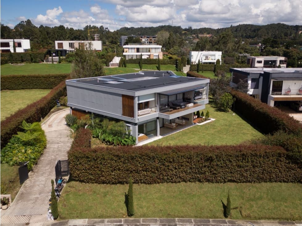 Casa de lujo para la venta en Altos de Palmas — foto 1