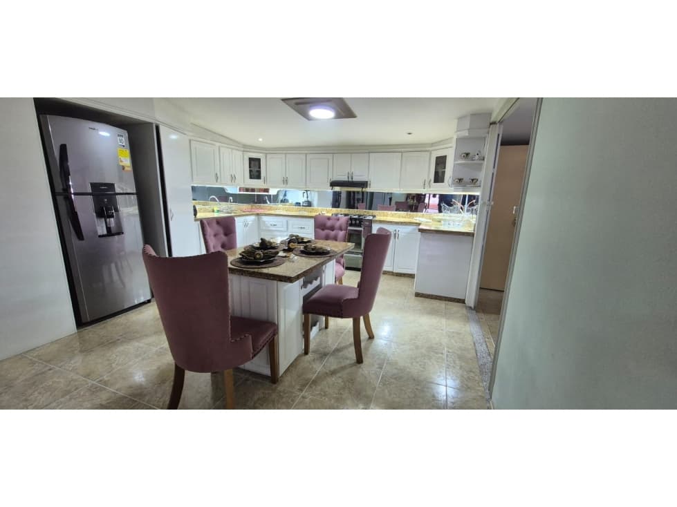 Apartamento amplio, iluminado y con excelente distribución — foto 6