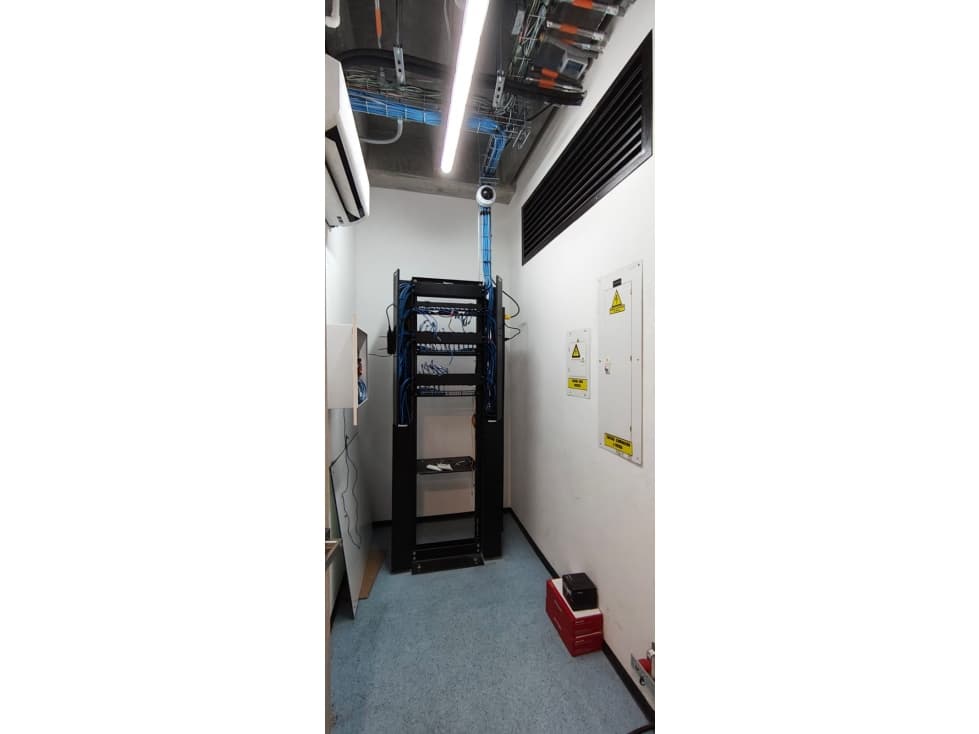 ARRIENDO OFICINA 162 CON MOBILIARIO, EDIFICIO AV DORADO, BOGOTA D,C — foto 3