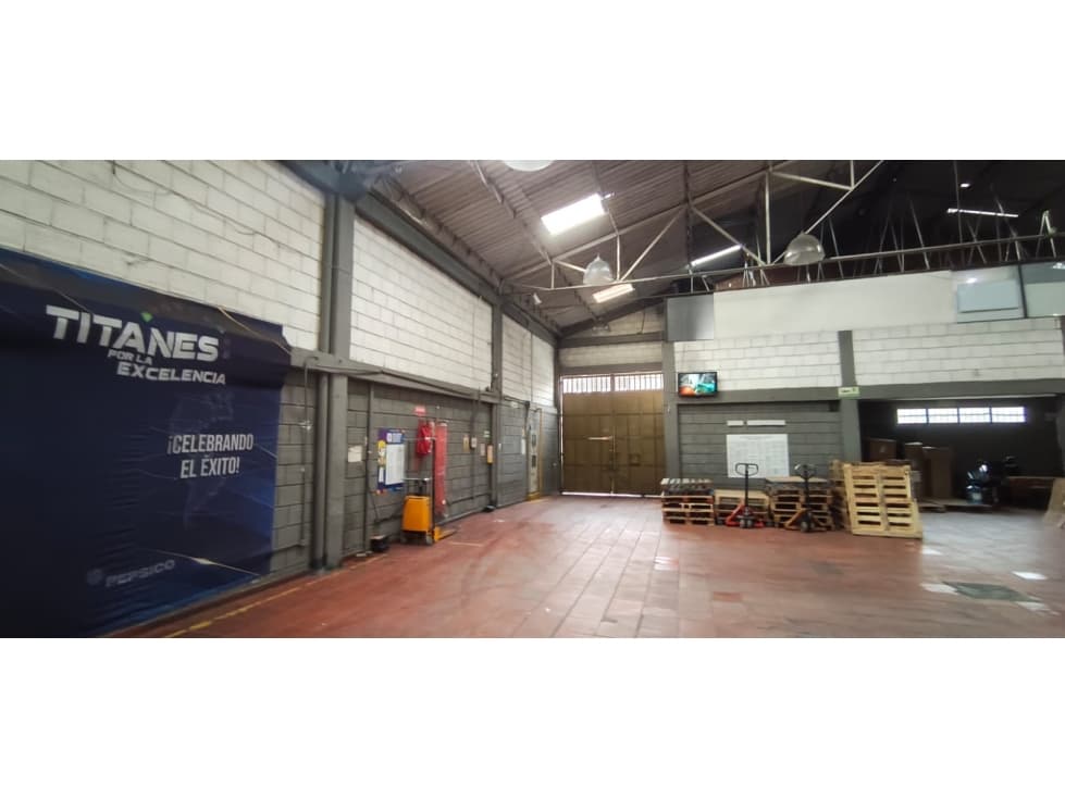 BODEGA EN VENTA RENTANDO USO COMERCIAL, ALMACENAJE, BOGOTA D,C — foto 4