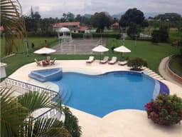 Venta Finca en Pavas, Cerritos
