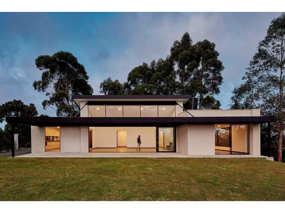 CASA FINCA DIAGONAL A LA SELVA — foto 1