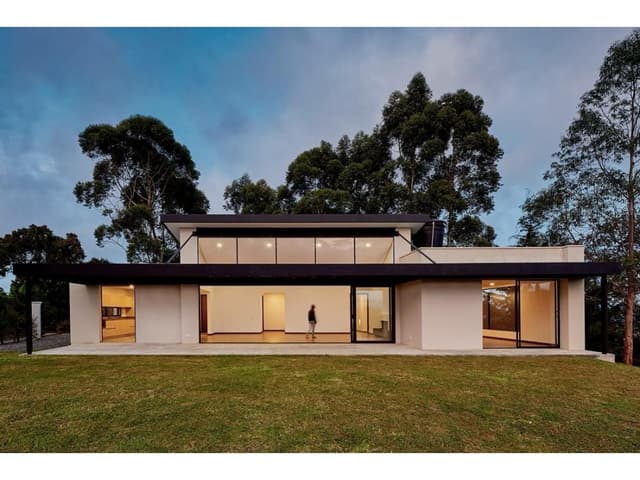 CASA FINCA DIAGONAL A LA SELVA