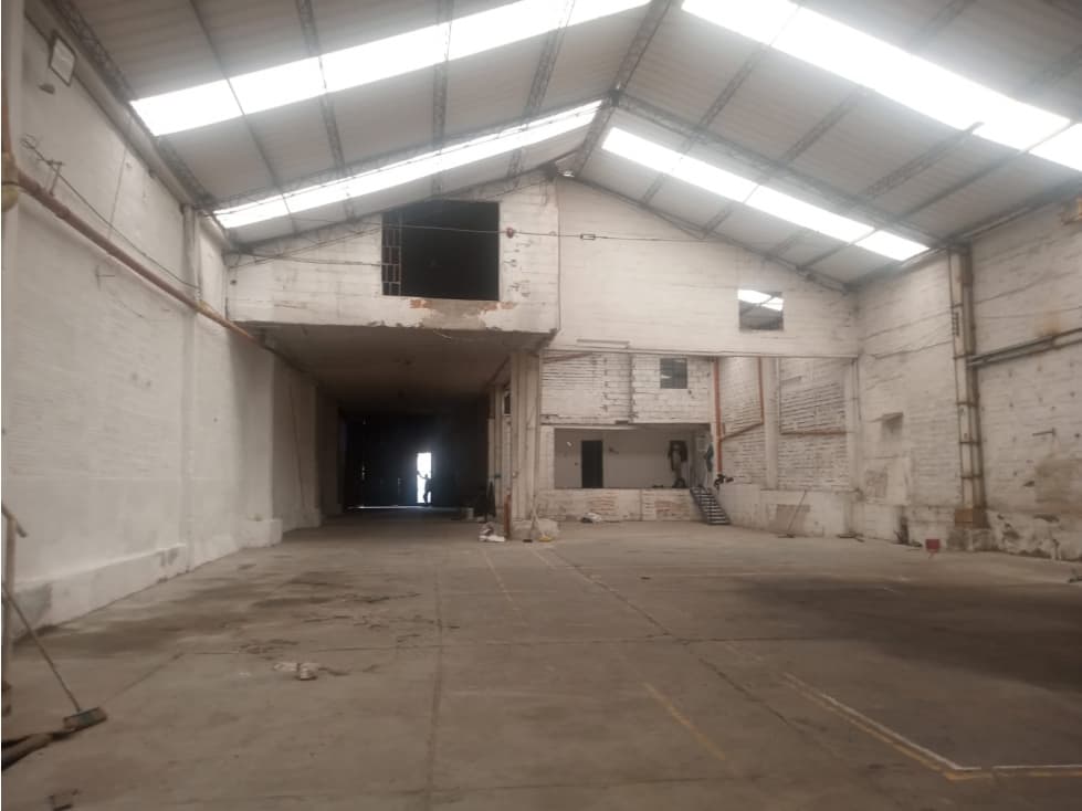 Bodega en venta en Itagüí , Sector parque — foto 2
