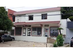 Casa comercial en barrio las americas 589m2