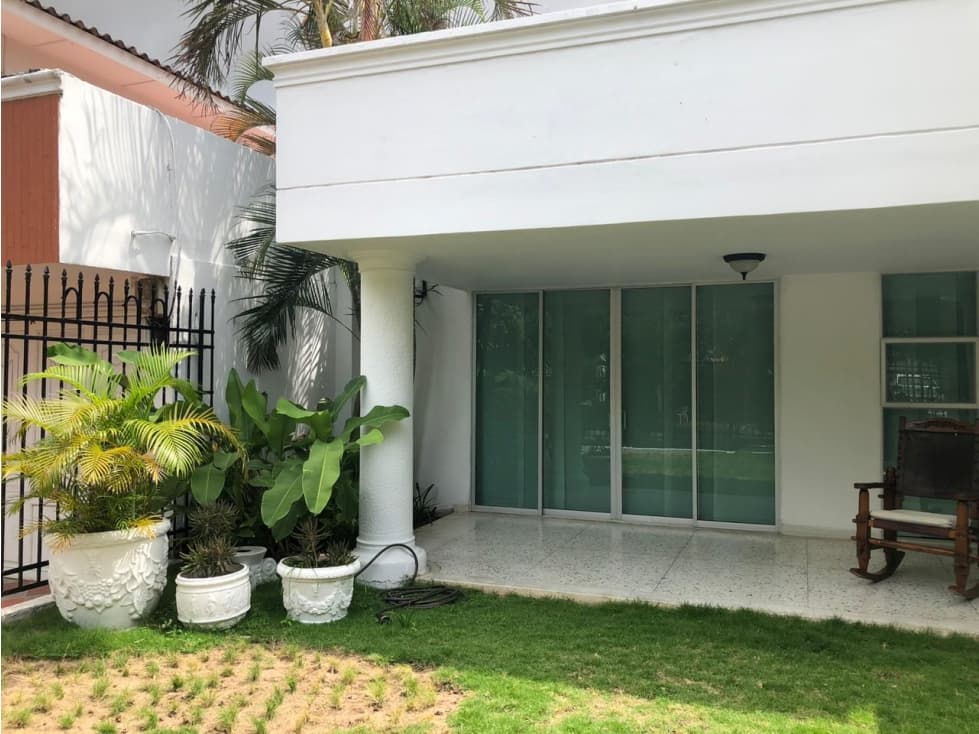 CASA EN INDEPENDIENTE EN ALTOS DE RIOMAR — foto 2