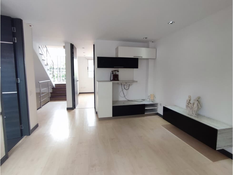 VENTA HERMOSA CASA DUPLEX PINARES PEREIRA — foto 4