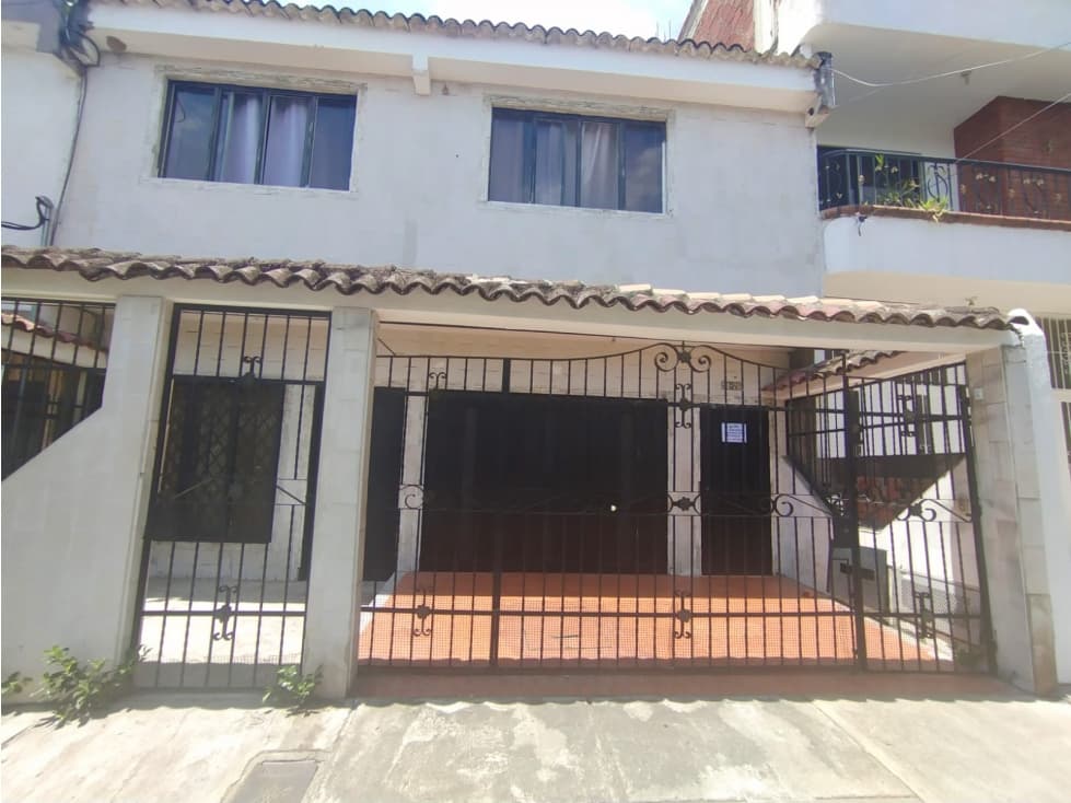 ARRIENDO APARTAESTUDIO PRIMERO DE MAYO — foto 1