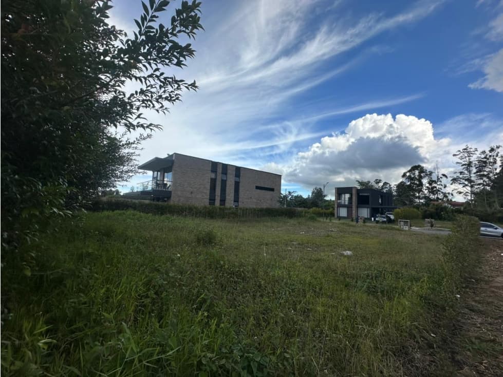 SE VENDE LOTE EN PARCELACIÓN EN LLANOGRANDE — foto 5