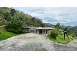 Venta de casa finca en el Retiro Antioquia