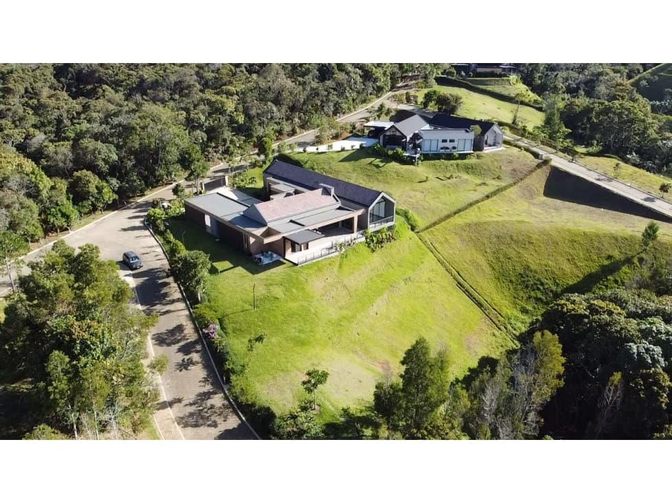 Venta de Casa Campestre en Llanogrande — foto 5