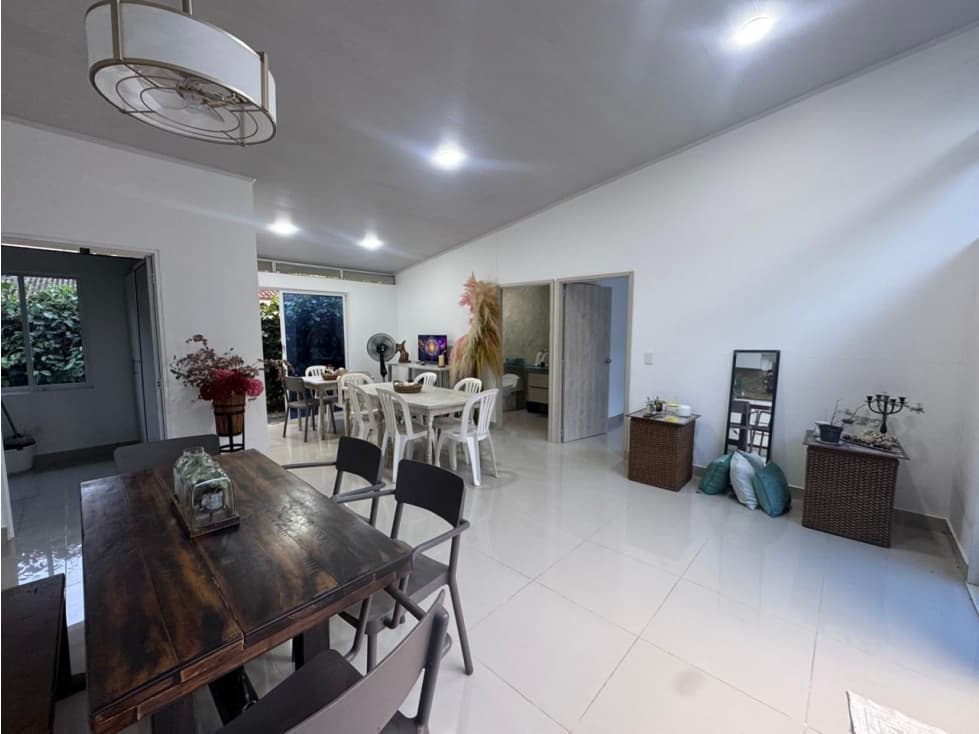 CASA INDEPENDIENTE EN PANCE RODEADA DE VERDE — foto 3