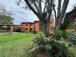 CASA CAMPESTRE EN PANCE