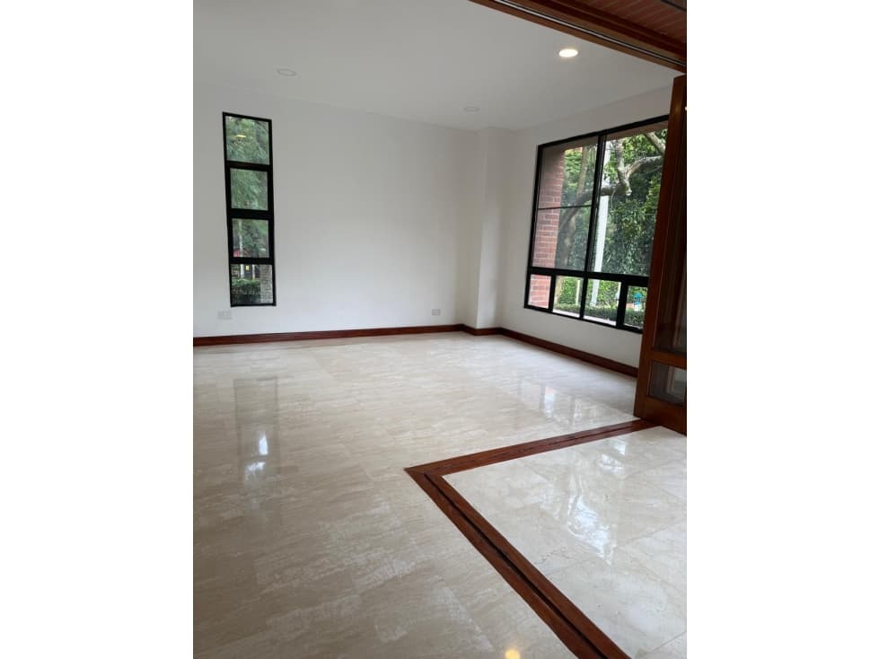 APARTAMENTO AMPLIO Y REMODELADO — foto 3