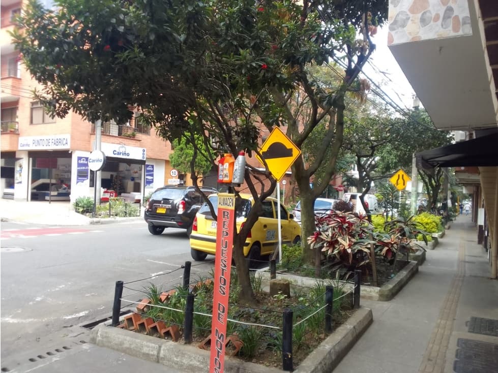 Venta Local Comercial Sabaneta Sector Entreamigos — foto 6