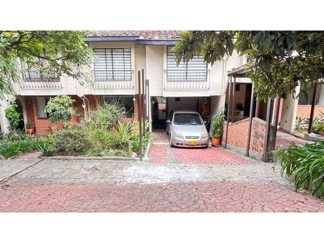 240 m² + JARDIN PRIVADO de 70 m² y gran terraza | Transversal Inferior