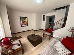 VENDO CASA DE DOS NIVELES EN ALAMOS, SECTOR CANAAN