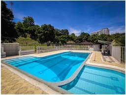 SE VENDE CASA LOTE EN SANTA FE DE ANTIOQUIA, MINUTOS DEL PARQUE