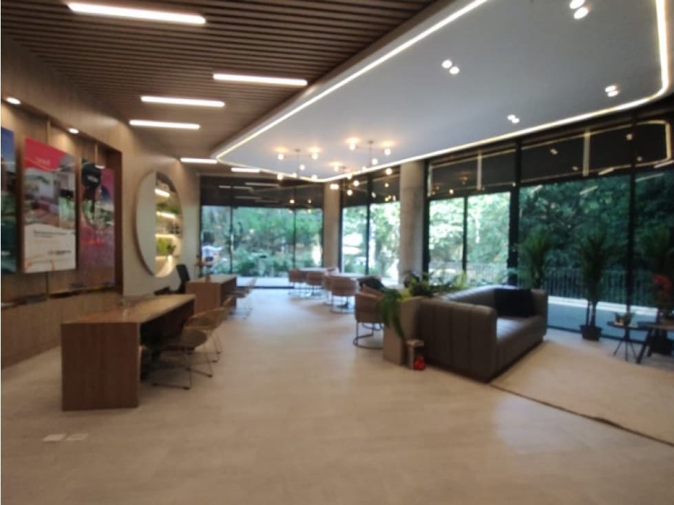 Local en venta en el Poblado — foto 1