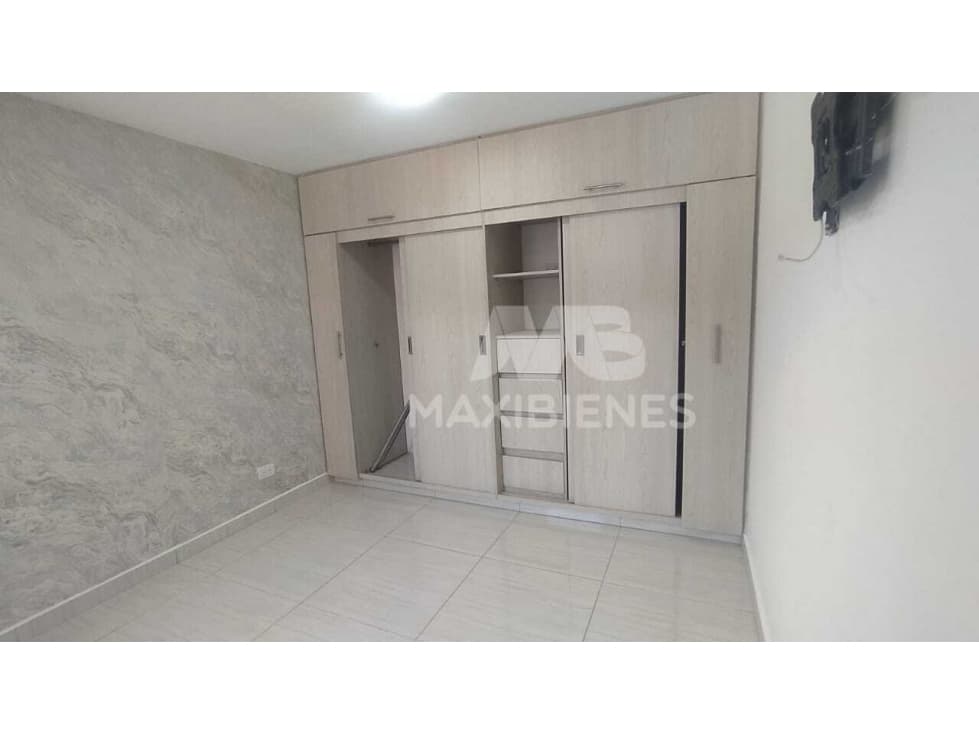 APARTAMENTO EN VENTA SECTOR ROBLEDO — foto 4