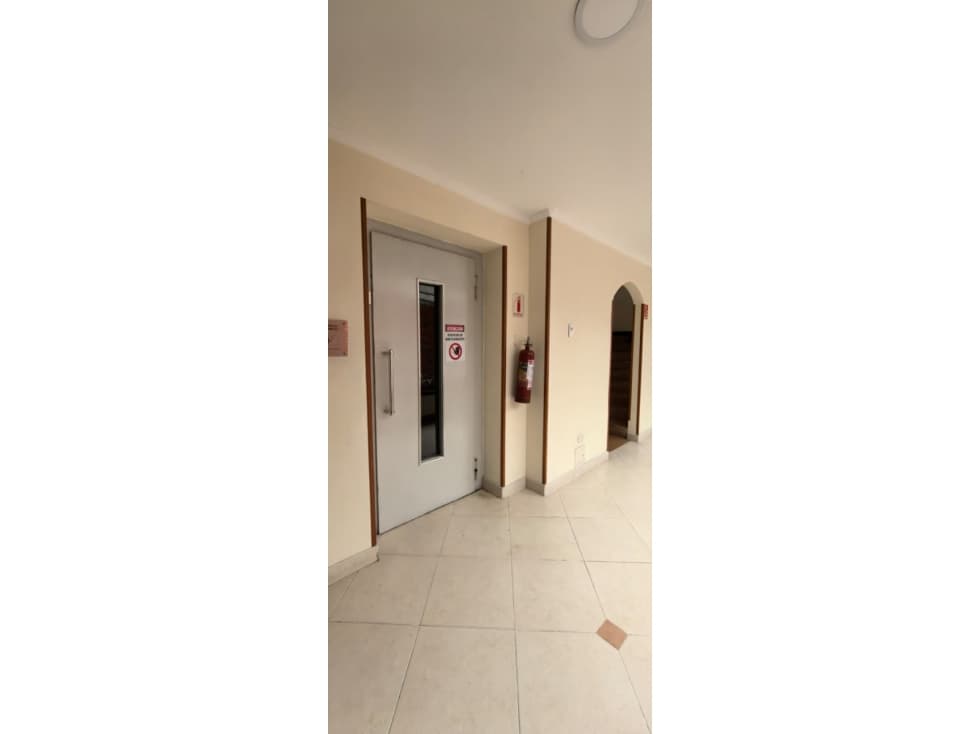 SE VENDE OFICINA EN CHAPINERO — foto 3