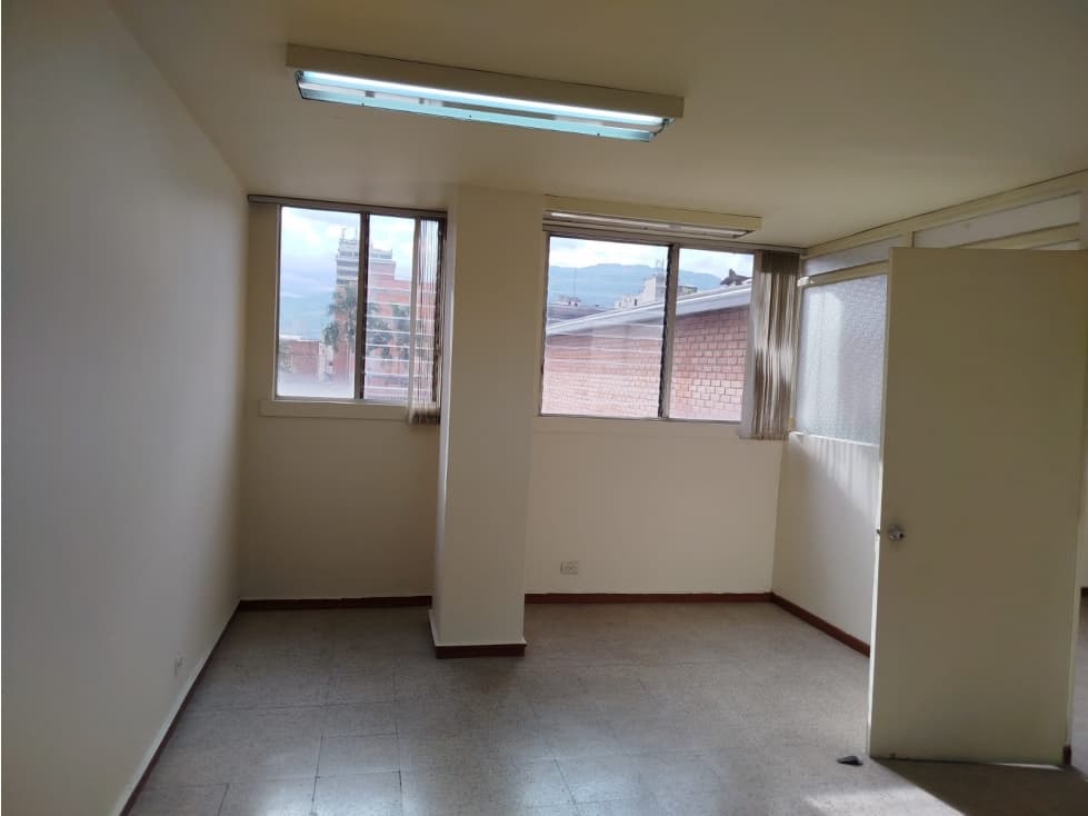 Venta de oficina en El Centro, La Candelaria — foto 1