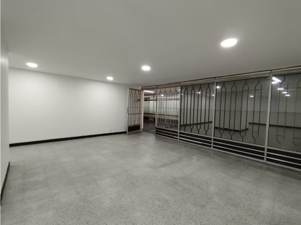 Hermoso local a la venta en el centro de Medellín — foto 4