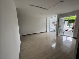 CASA EN VENTA- LAS MERCEDES-PALMIRA-CALLE PRINCIPAL