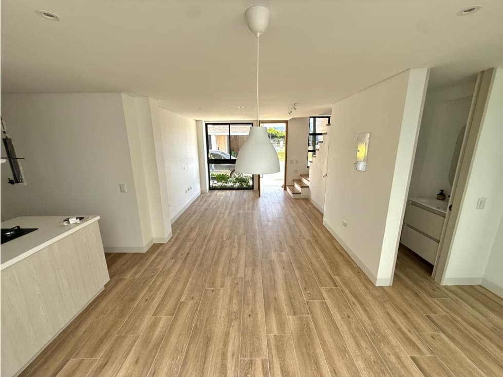 CASA UNIFAMILIAR EN ALQUILER — foto 3