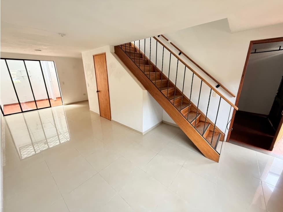 CASA EN ARRIENDO UNIDAD ABIERTA — foto 3