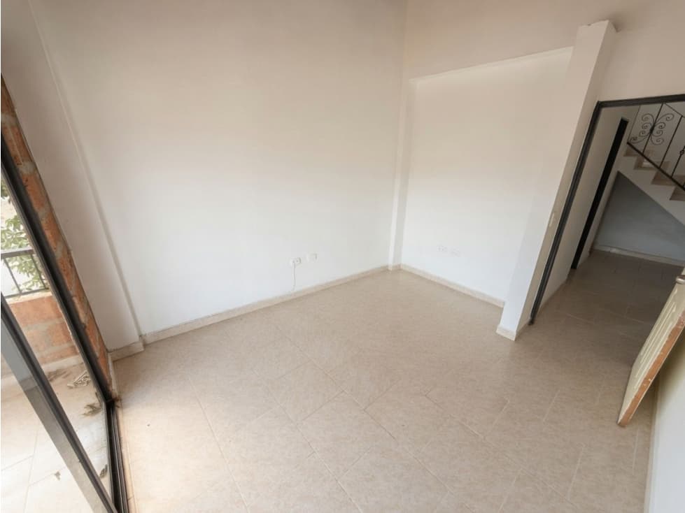 SE VENDE APARTAMENTO DUPLEX — foto 4