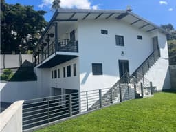 CASA CAMPESTRE EN VENTA GUARNE VEREDA EL COLORADO ANTIOQUIA