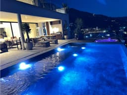 Mansión en Las Palmas Medellin en Venta a Puerta Cerrada